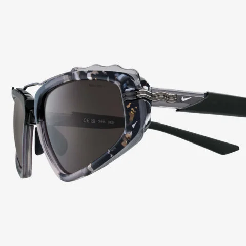 The Grand View | Oversized Square Sunglasses